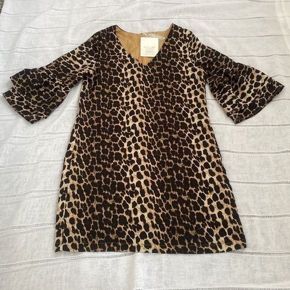 Belongsci NWT animal print shift dress with plumage sleeves. - Picture 7 of 12